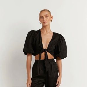NWT DISSH Hallie Black Linen Top